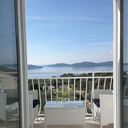 Apartment Lucija With Sea View Dubrovnik Luaran gambar