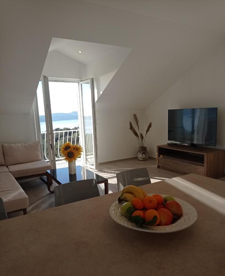 Apartment Lucija With Sea View Dubrovnik Luaran gambar
