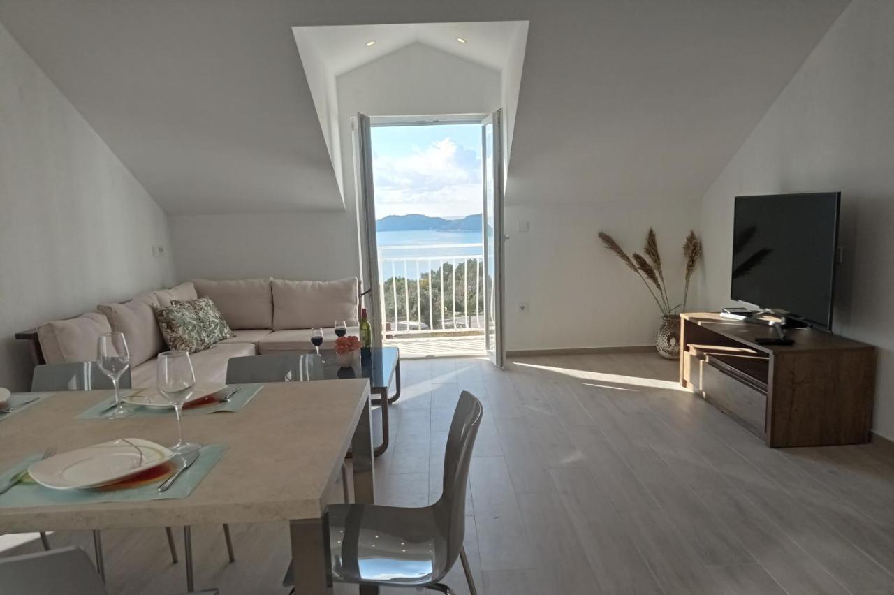 Apartment Lucija With Sea View Dubrovnik Luaran gambar