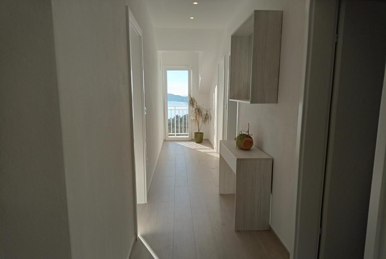 Apartment Lucija With Sea View Dubrovnik Luaran gambar